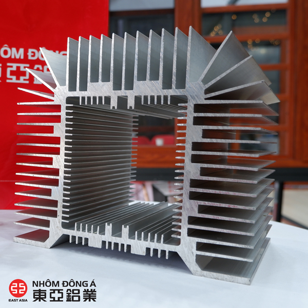 nhom-cong-nghiep-la-gi-2