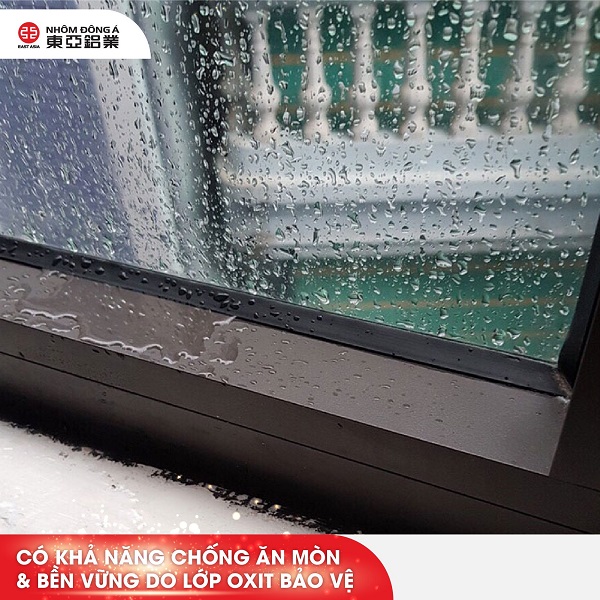 Cửa nhôm đông á có hợp mùa mưa bão không