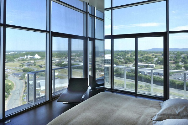 vách kính của nhôm hệ 93