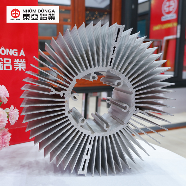 nhom-cong-nghiep-la-gi-1