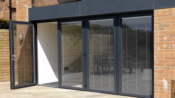 Ứng dụng cửa nhôm đi mở trượt 4 cánh hệ 93