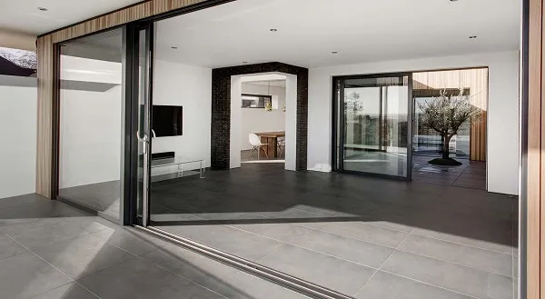 Vách nhôm kính 1 cánh lùa