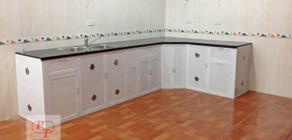 Mẫu tủ bếp nhôm kính trắng sứ đẹp