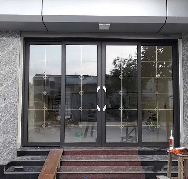 Đặc điểm của cửa nhôm trượt quay